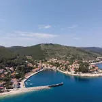Apartment Two-bedroom In Prigradica