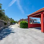 Apartman Two-bedroom In Prigradica