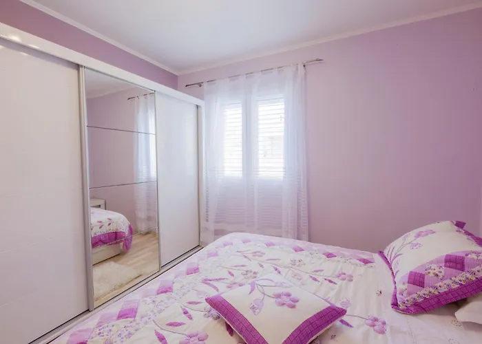 Two-bedroom In Διαμέρισμα