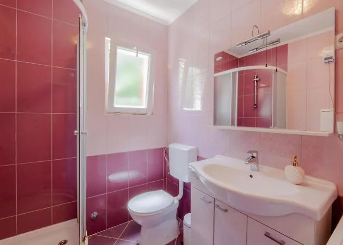 Two-bedroom In Διαμέρισμα *