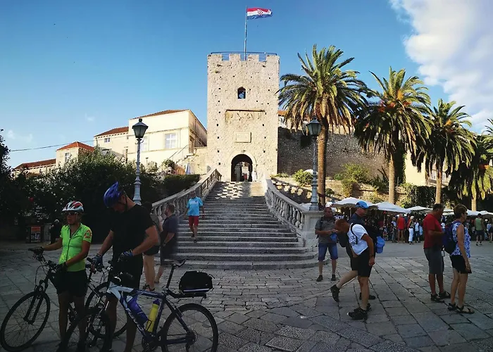 Two-bedroom In Prigradica