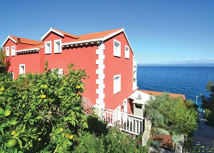 Two-bedroom In Διαμέρισμα *